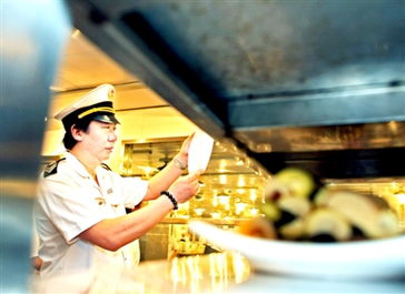 加强餐饮服务监管 筑牢百姓饮食安全防线